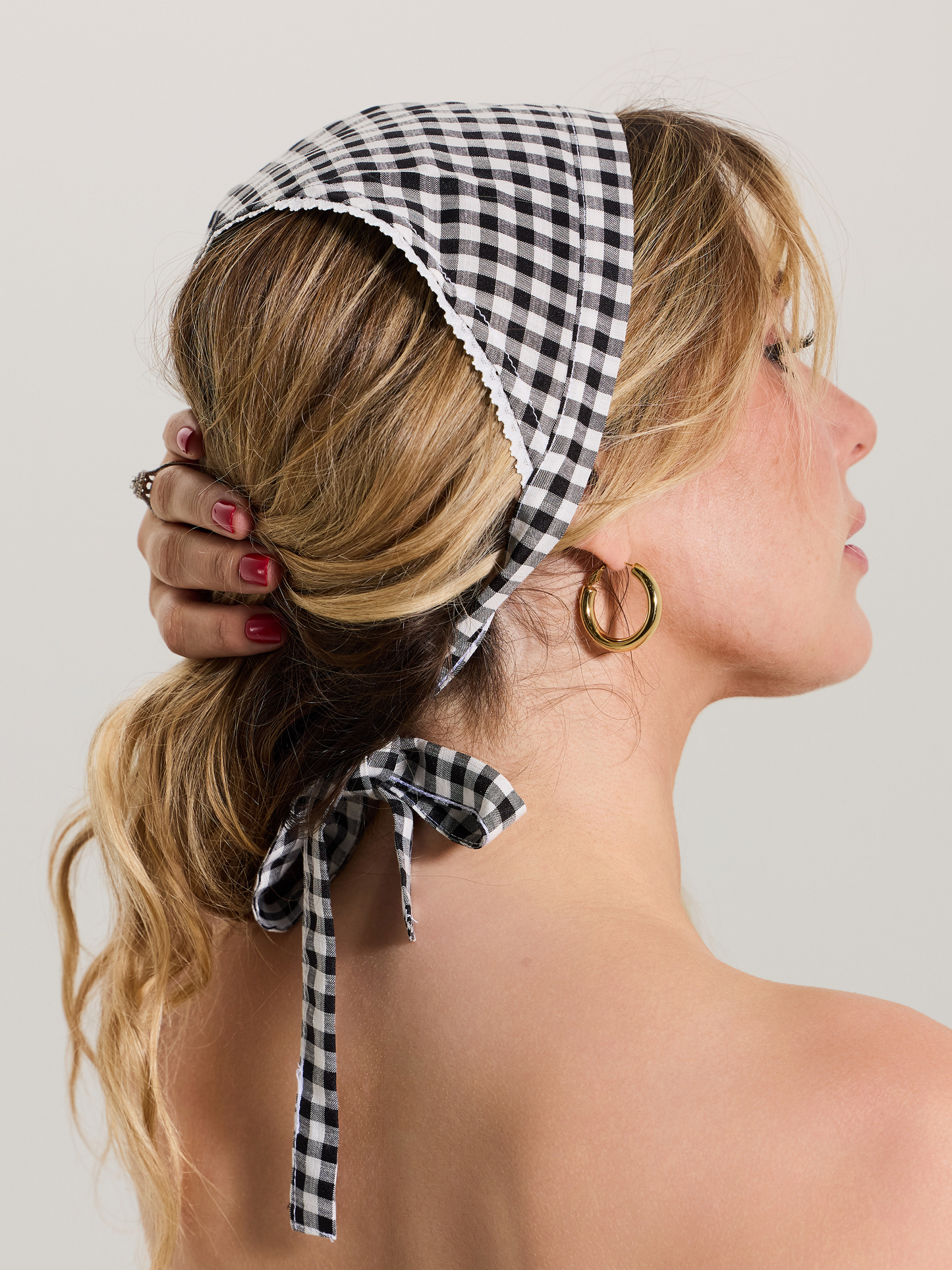 --Black and White Gingham