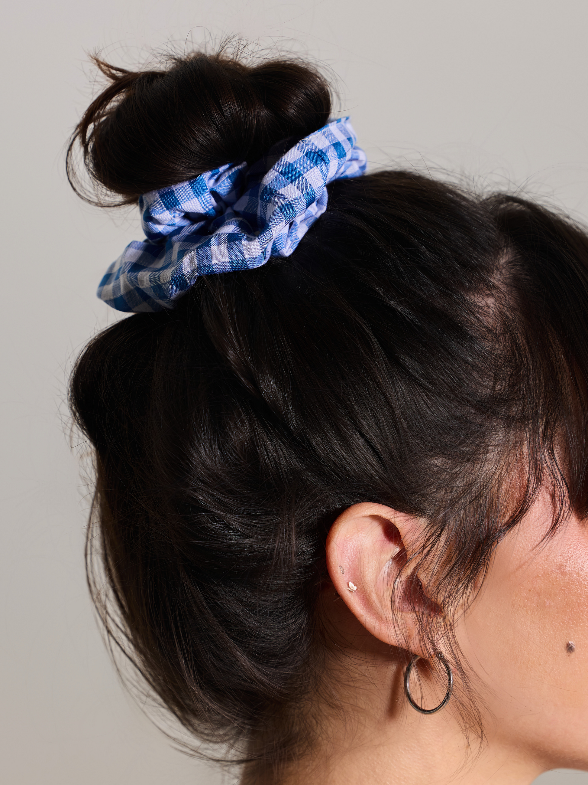 --Blue and White Gingham