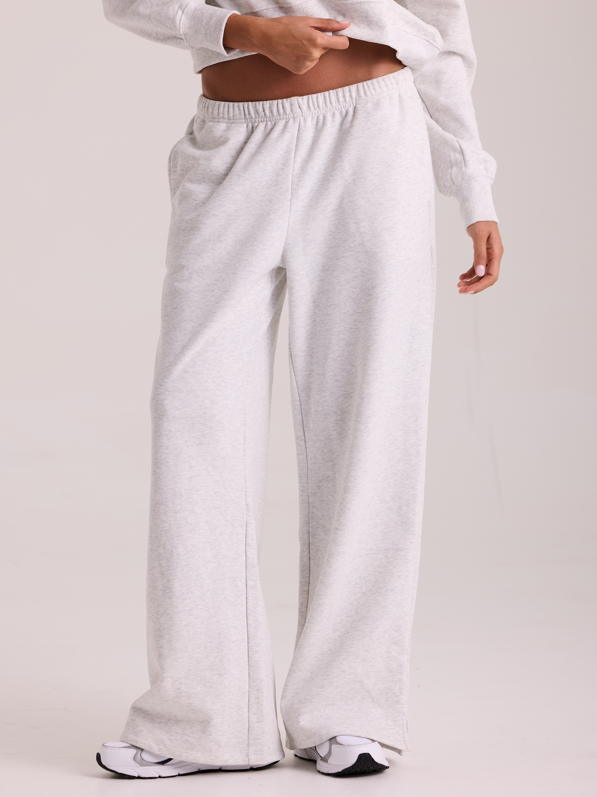 Lightweight Wide Leg Sweat Pants – Klassy Network