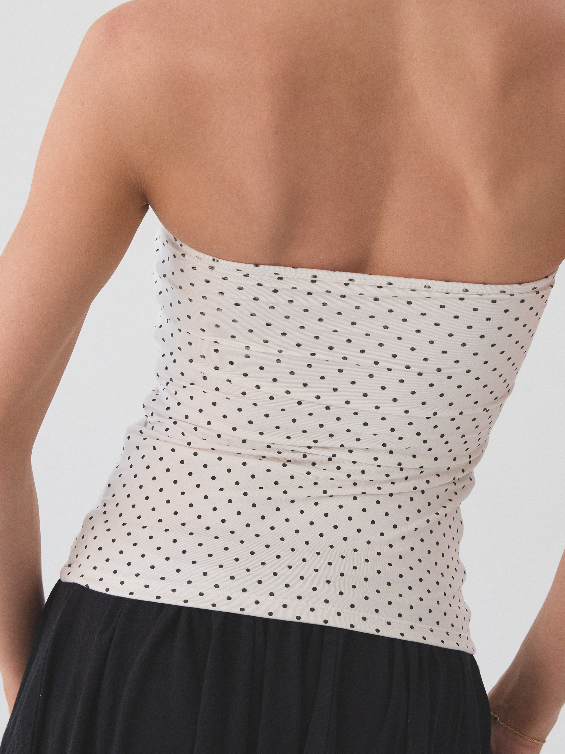 --White and Black Polka Dot