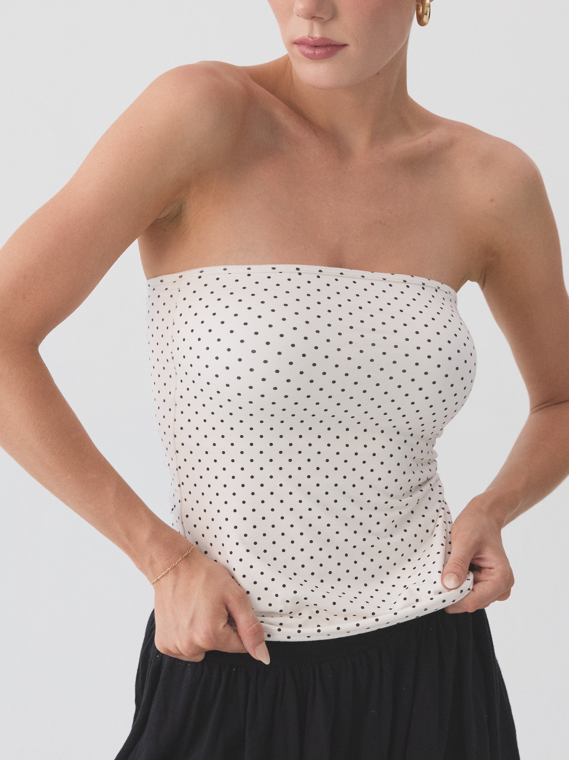 --White and Black Polka Dot