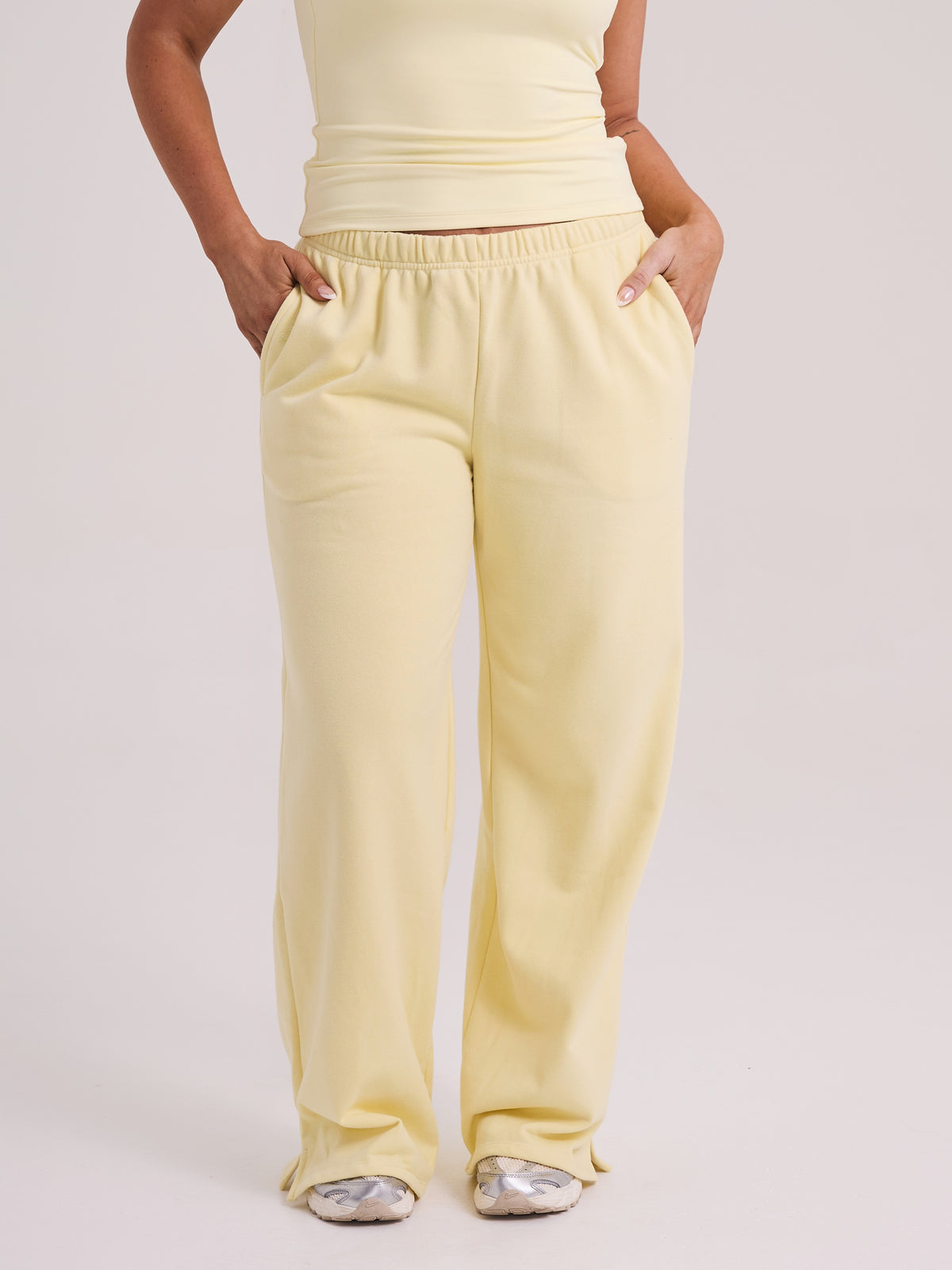 --Butter Yellow