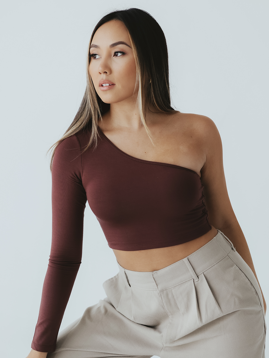 One shoulder discount long top